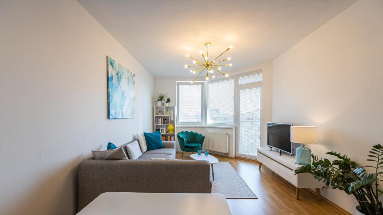 2 Room Apartment With Terrace, New Building, Jegeho Bratislava Extérieur photo