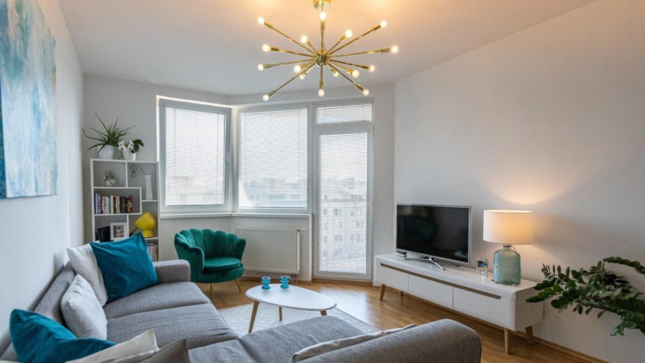 2 Room Apartment With Terrace, New Building, Jegeho Bratislava Extérieur photo