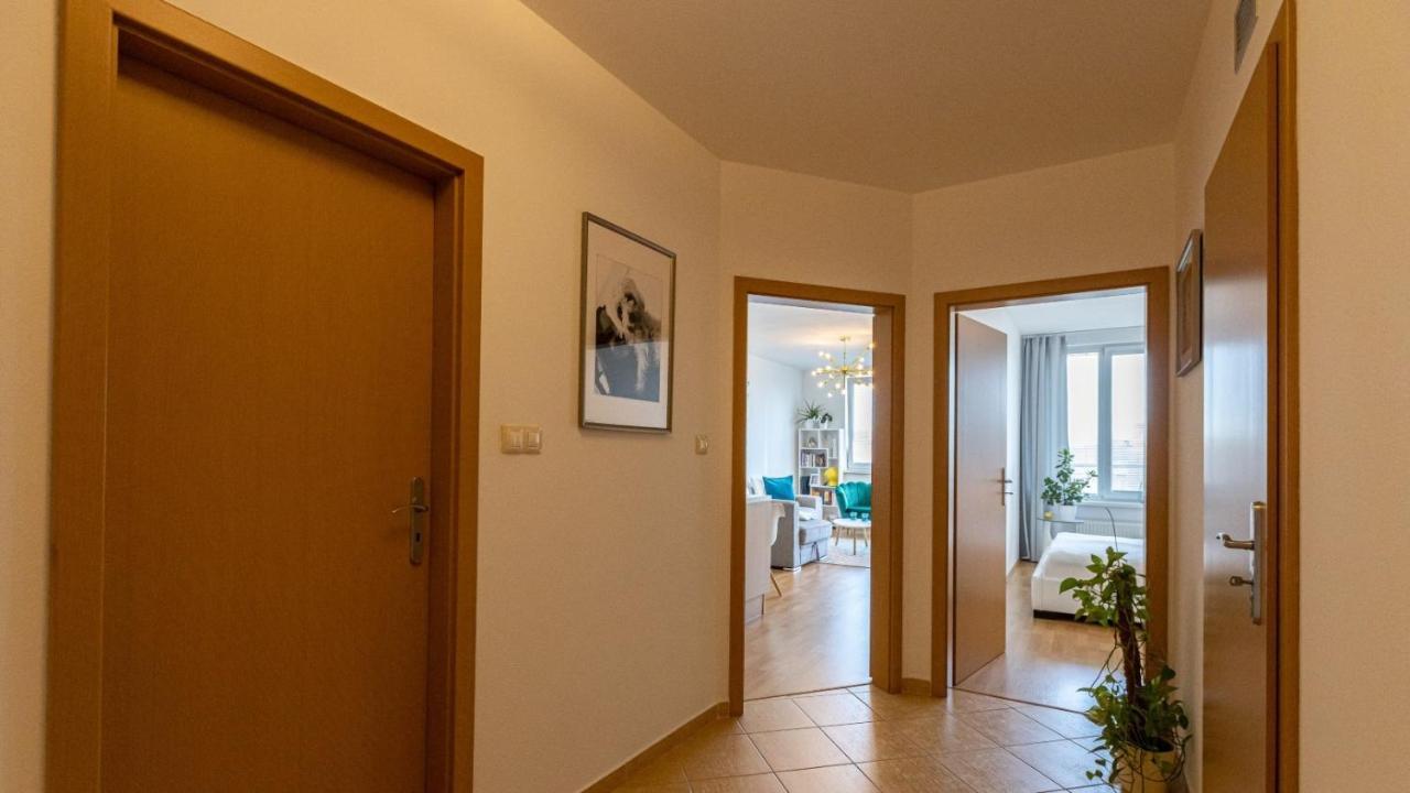 2 Room Apartment With Terrace, New Building, Jegeho Bratislava Extérieur photo